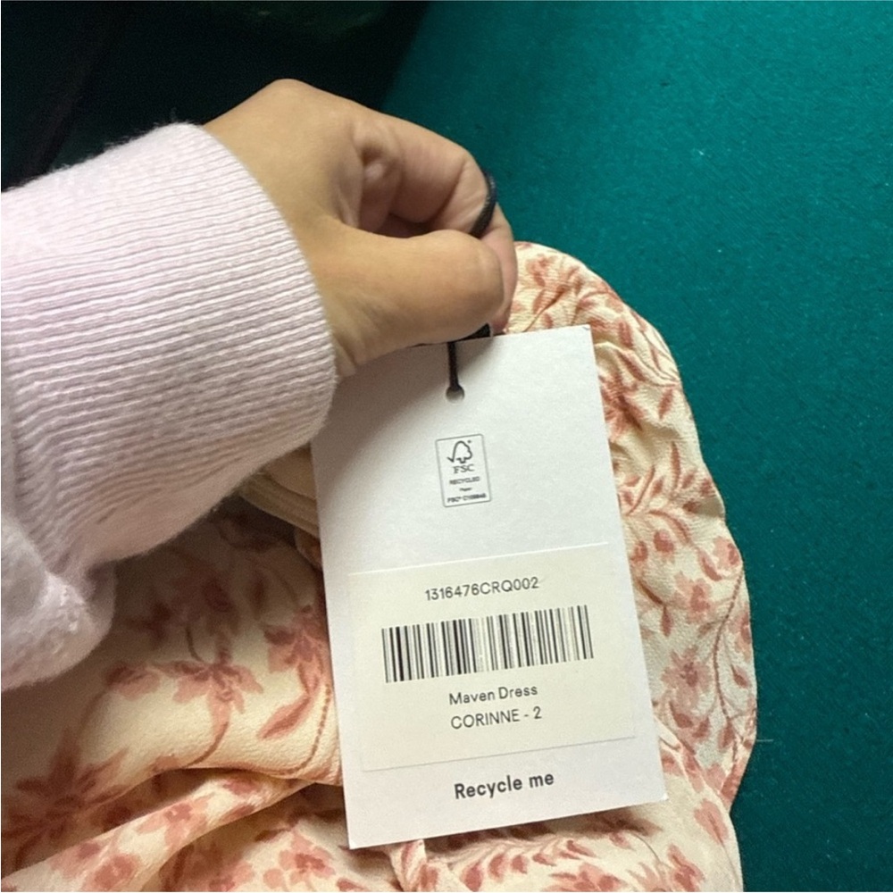 Reformation Maven Dress in Corrine NWT - Picture 8 of 8